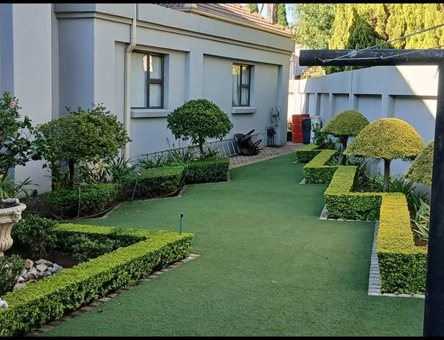 3 BEDROOM HOUSE FOR SALE IN MIDLANDS ESTATE